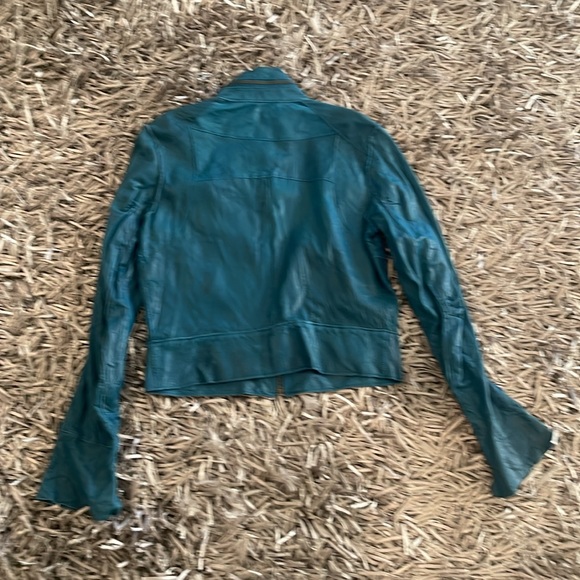 Leather jacket - Picture 6 of 15